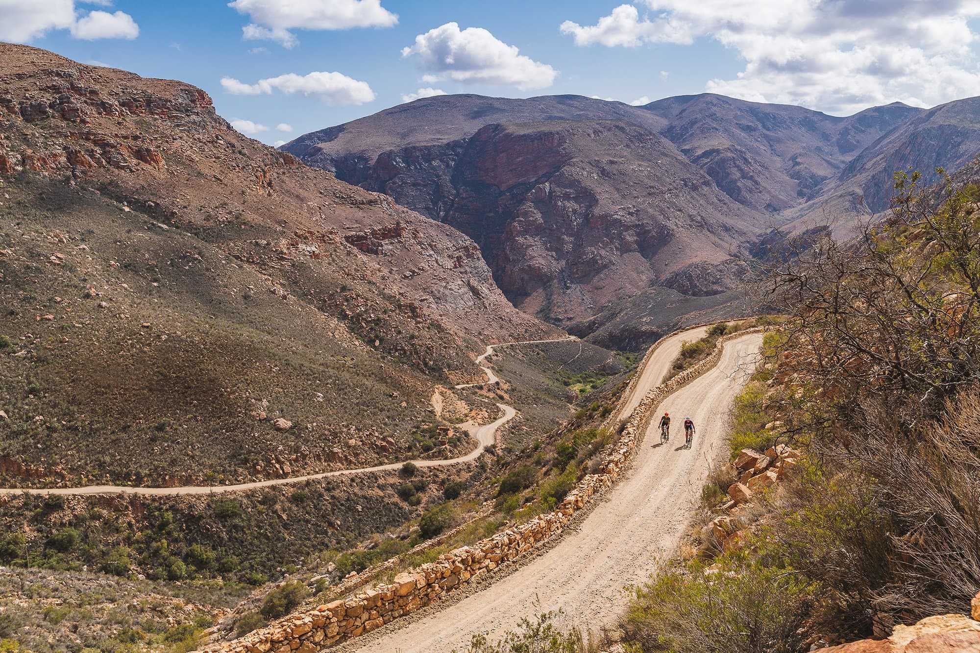 Gravel & Wine โ 2026